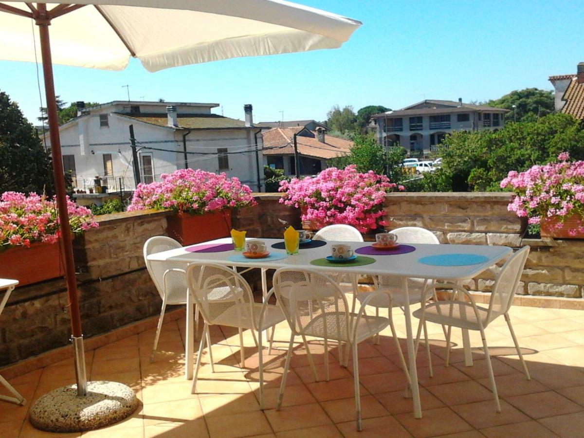 La Casa Di Sofia - Casa Vacanza Monterosi Exterior foto