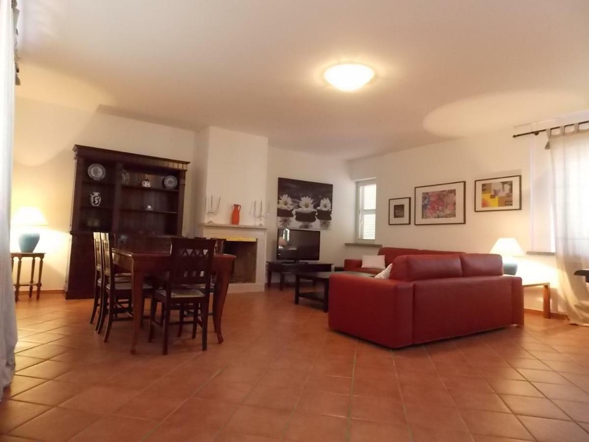 La Casa Di Sofia - Casa Vacanza Monterosi Exterior foto