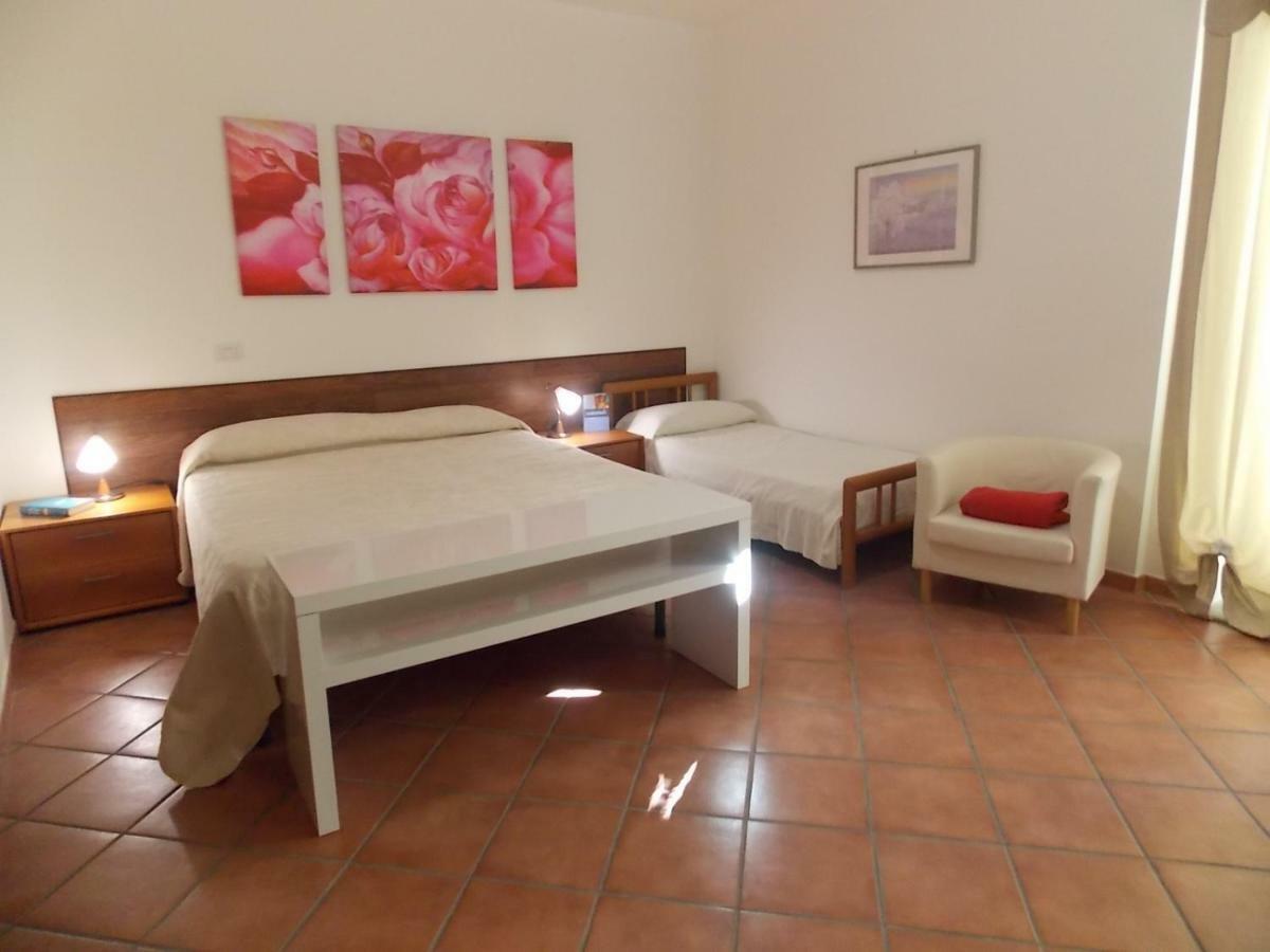 La Casa Di Sofia - Casa Vacanza Monterosi Exterior foto