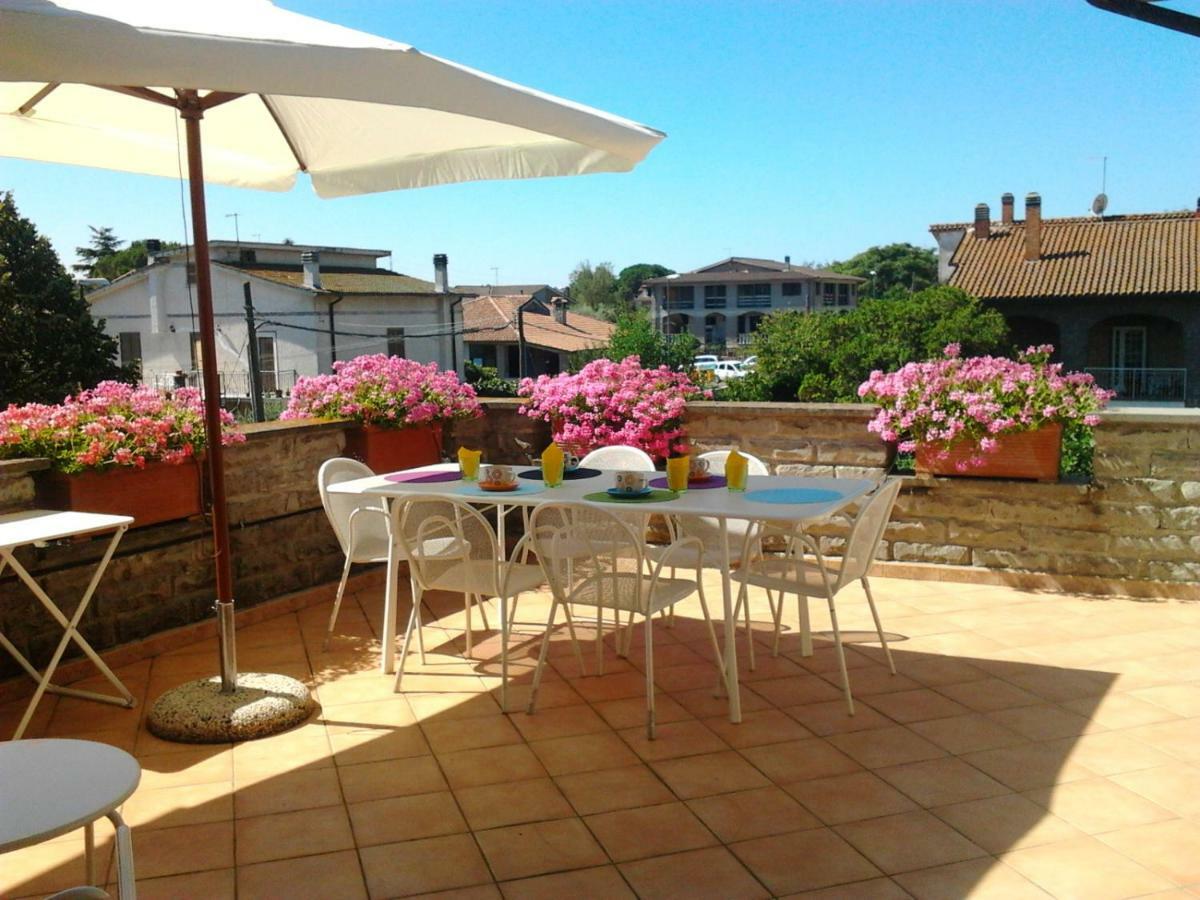La Casa Di Sofia - Casa Vacanza Monterosi Exterior foto